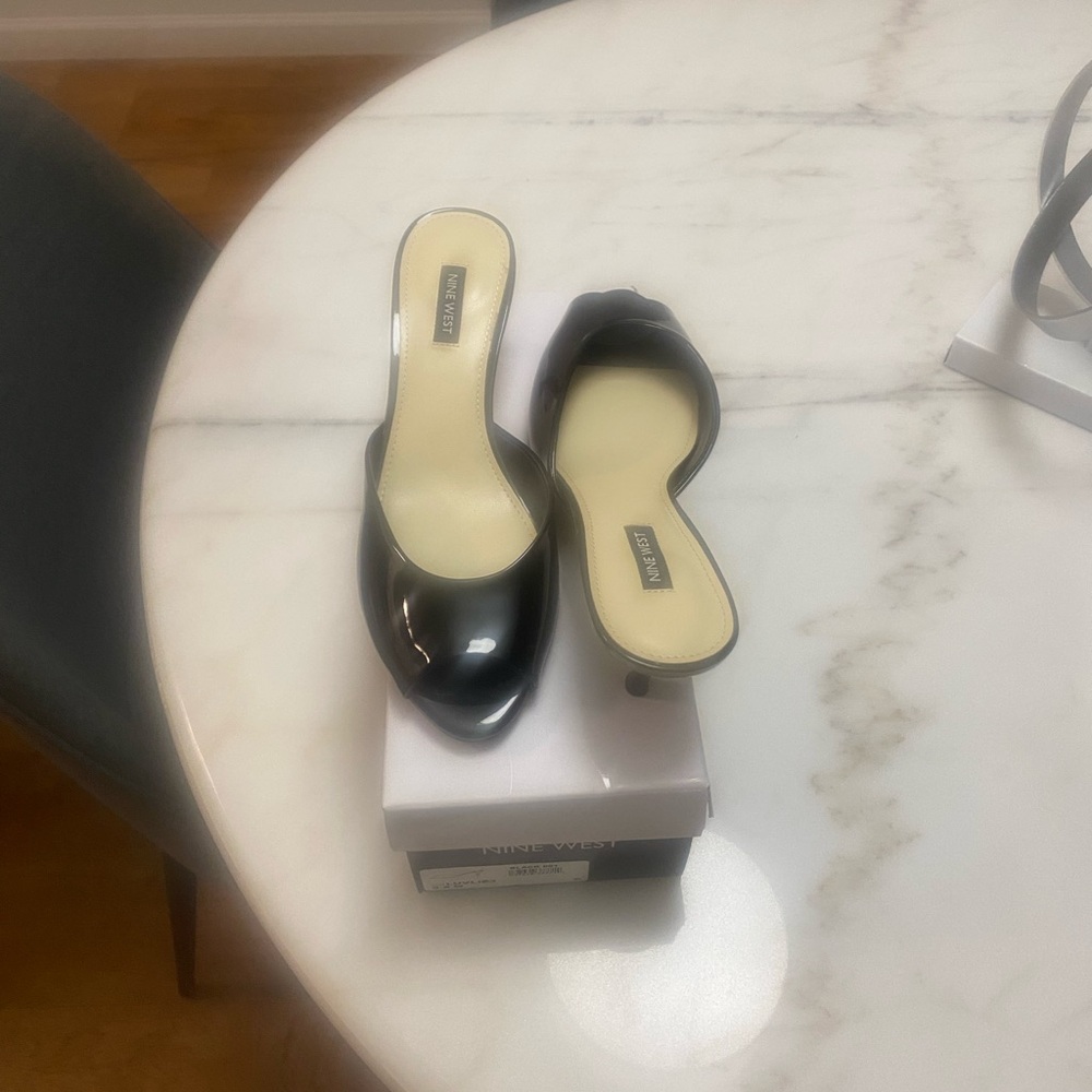 Nine West Black Mules Sleek Design